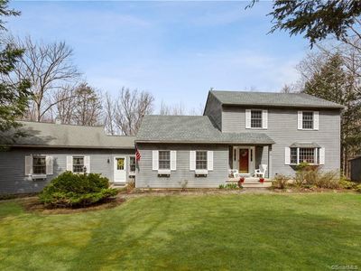 20 Hickory Knls, New Hartford, CT, 06057