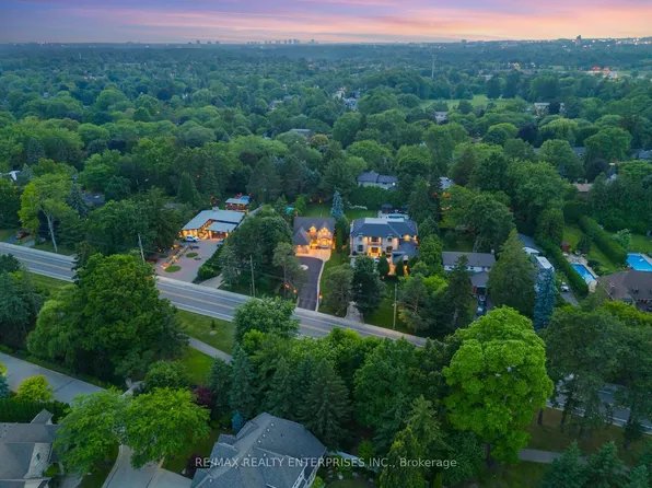 807 Indian Rd, Mississauga, ON L5H 1R4