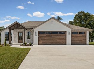 2005 Stone Mountain Pkwy, Columbia, MO 65201