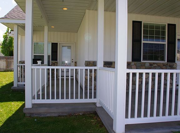 4th image of 1412 Anny Dr E