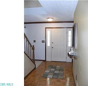 4th image of 466 Howland Dr