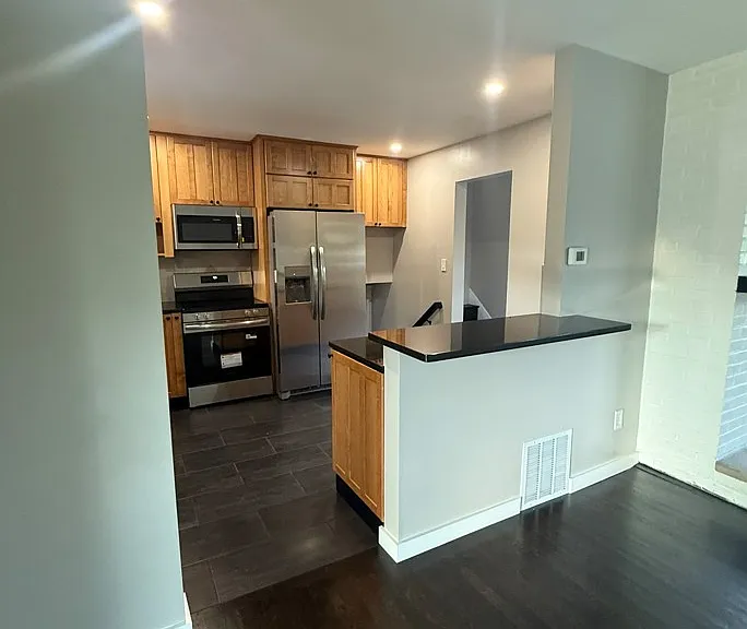 7404 Worthington Rd — Photo 9