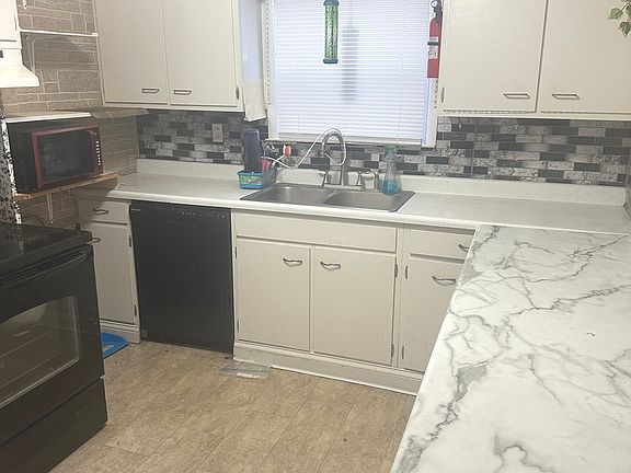 2nd image of 2849 Mars Hill St