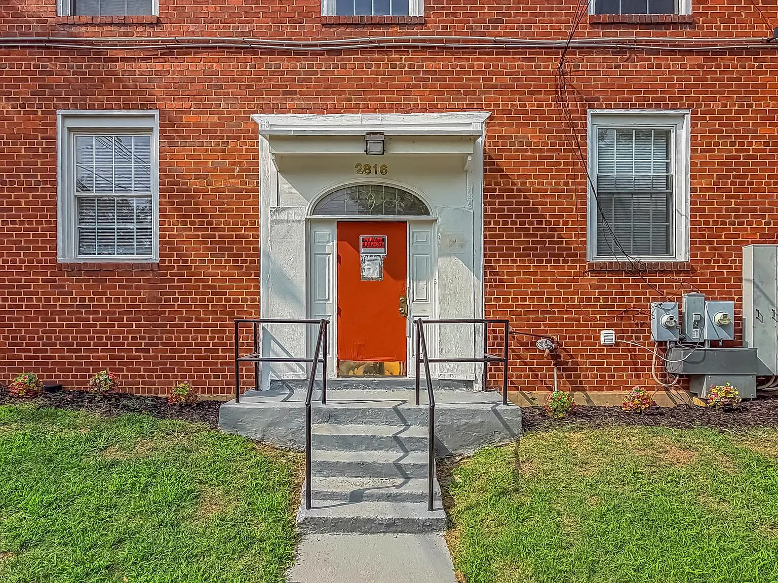 3 bed, 928 sqft, $2,500 — Photo 3