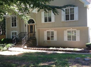 5615 Rolling Oaks Dr, Cumming, GA 30040
