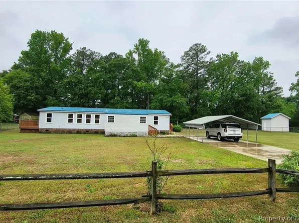 128 & 124 Skip A Rock Ln, Hope Mills, NC 28348