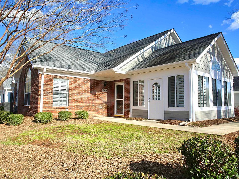 1st image of 800 Heritage Club Dr