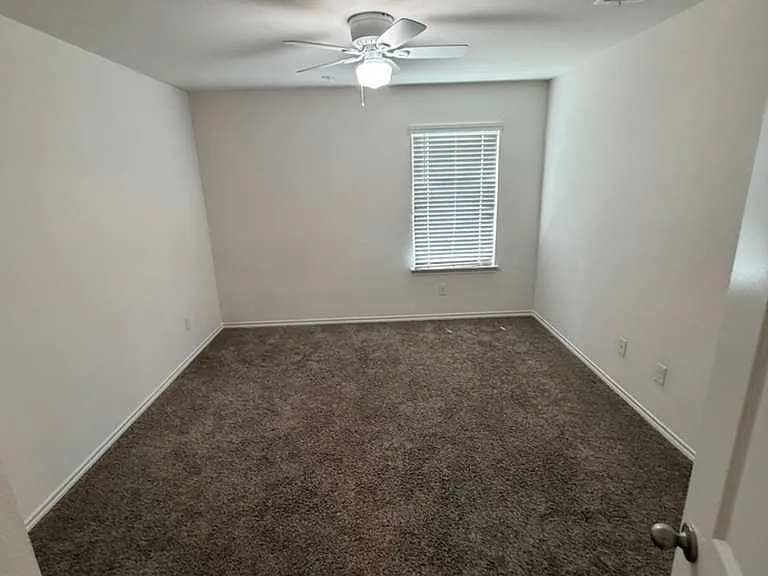 2708 Corbo Dr — Photo 6