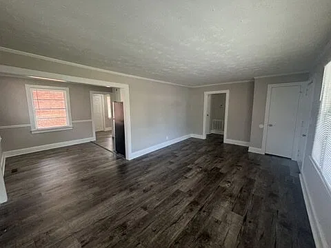 2 bed, 1.0 bath, 1100 sqft, $950 — Photo 3