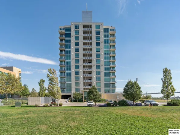 444 Riverfront Plz APT 802, Omaha, NE 68102