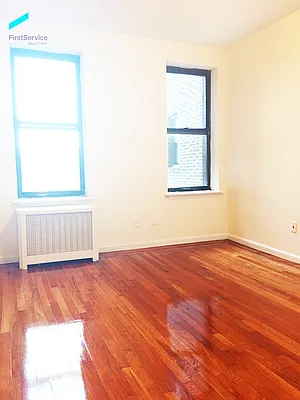 Rented by FirstService Realty (legacy) | media 14