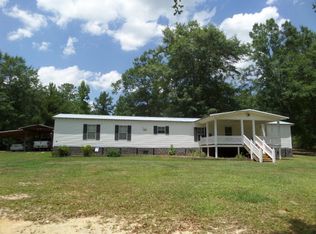 986 Oswichee Rd, Seale, AL 36875