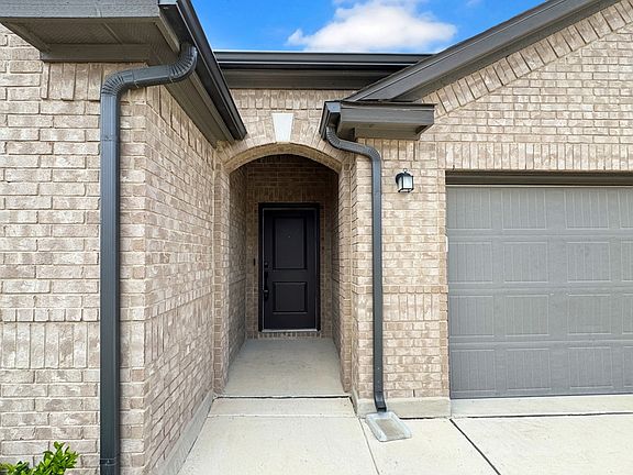 5th image of 15307 Electra Cir
