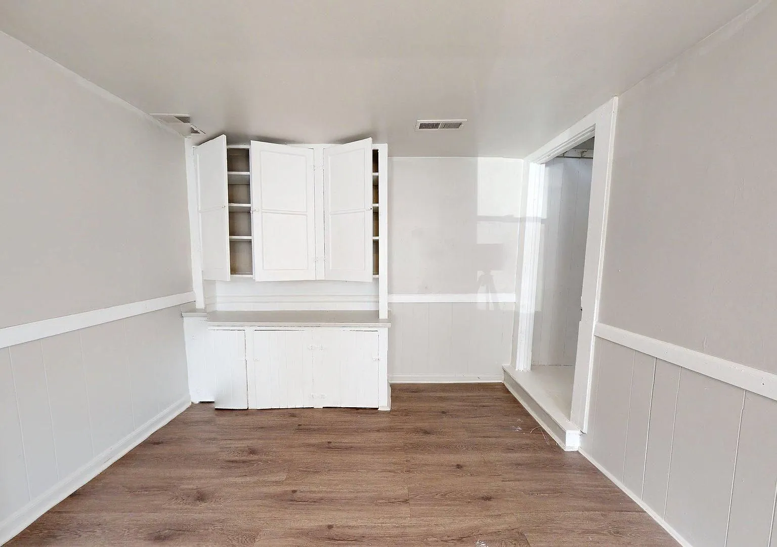 3200 Tampa Ave. — Photo 4