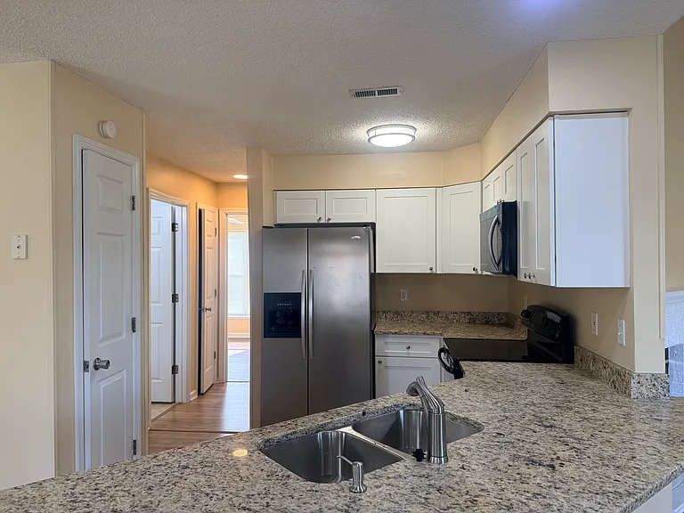 8801 Mill Run Dr — Photo 12