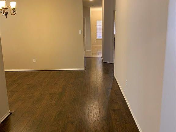 3rd image of 9612 Tipperary Dr