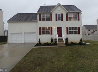 4 Mallards Crest Ct, Sicklerville, NJ 08081