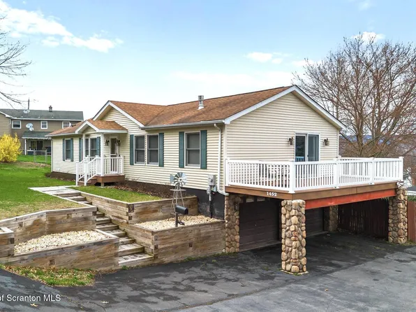 1452 Dundaff St, Dickson City, PA 18519