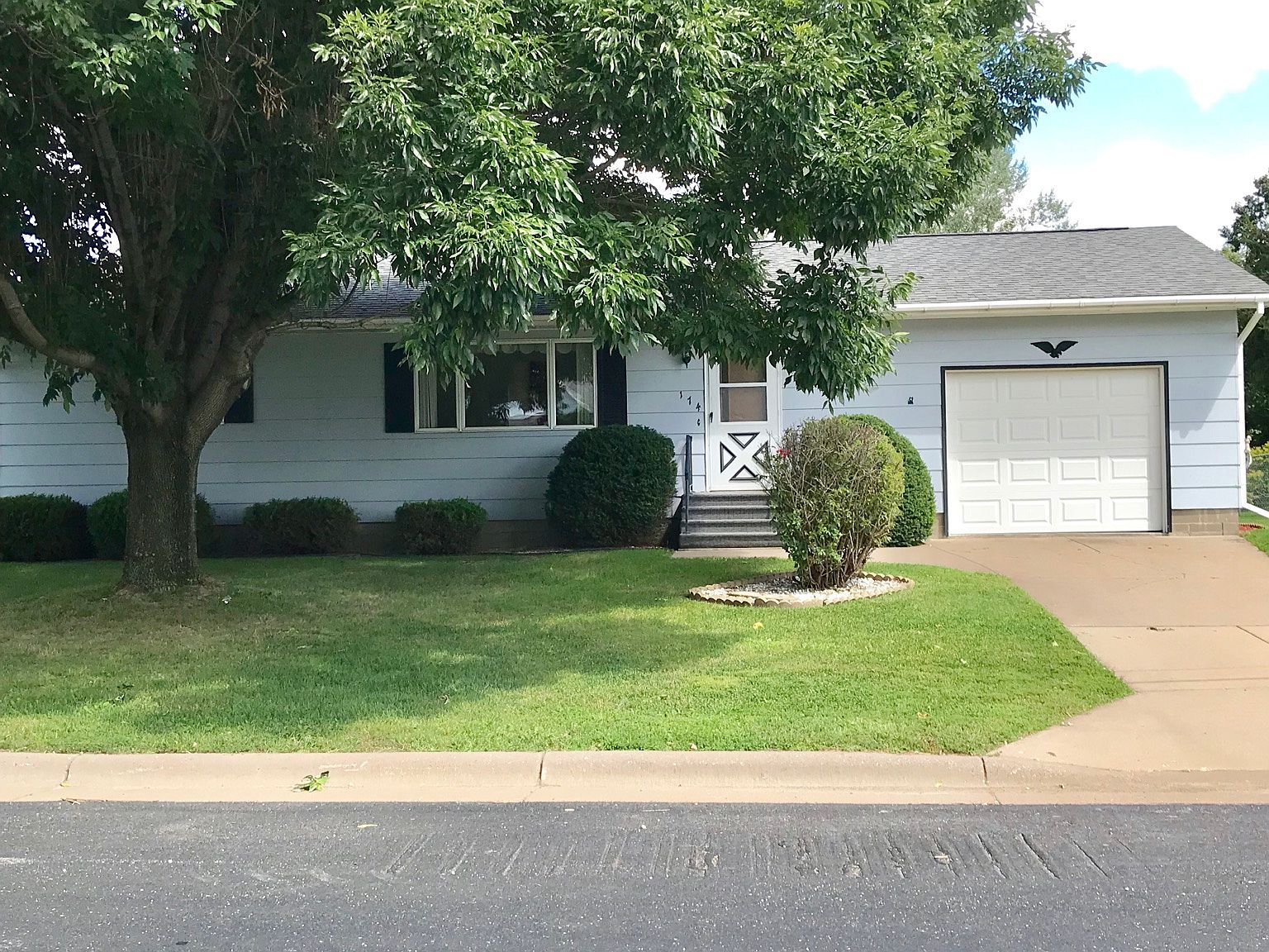 174 Broadway St, Rollingstone, MN 55969 Zillow