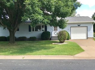 174 Broadway St, Rollingstone, MN 55969