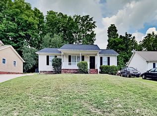 2006 A Lynette Dr, Greensboro, NC 27403