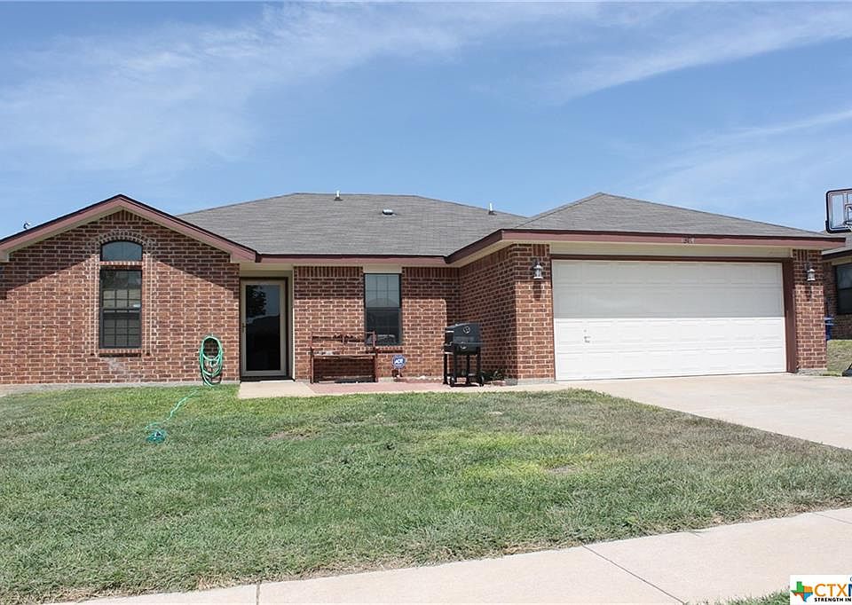 1st image of 1304 Travis Cir