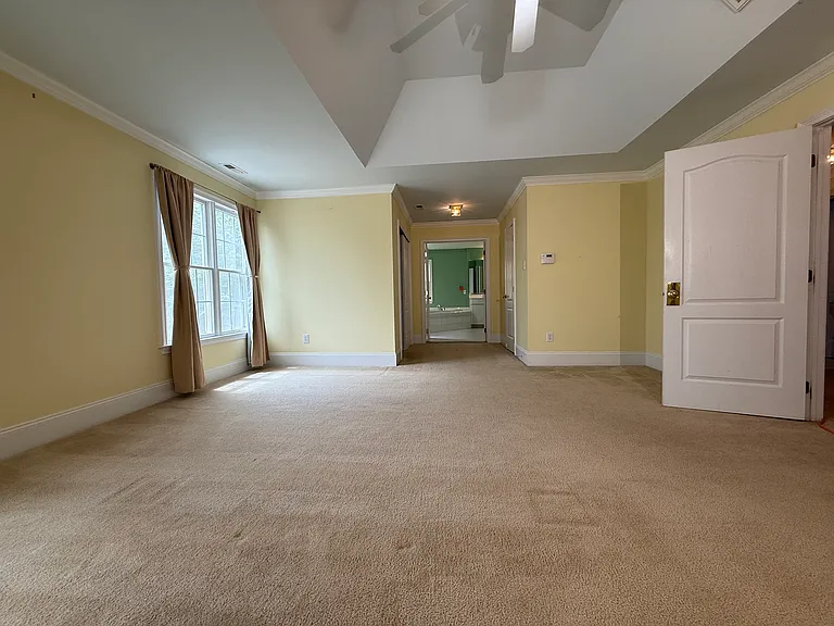 606 Winston Ln — Photo 38