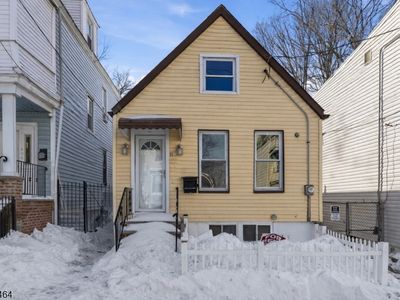 11 Tichenor Ter, Irvington, NJ, 07111