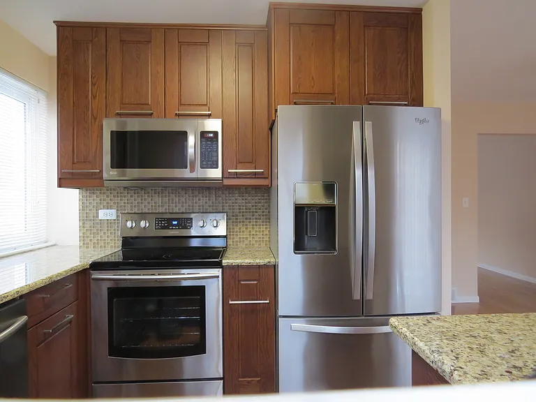 1420 Shermer Rd #J — Photo 3