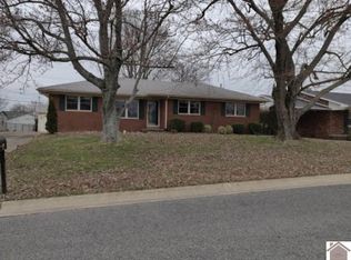 1322 Ramona Dr, Paducah, KY 42001