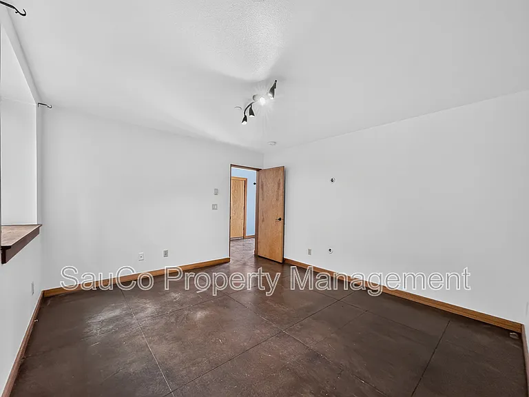 5049 SW View Point Ter #B — Photo 9