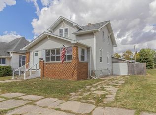 1804 Richmond Ave, Mattoon, IL 61938