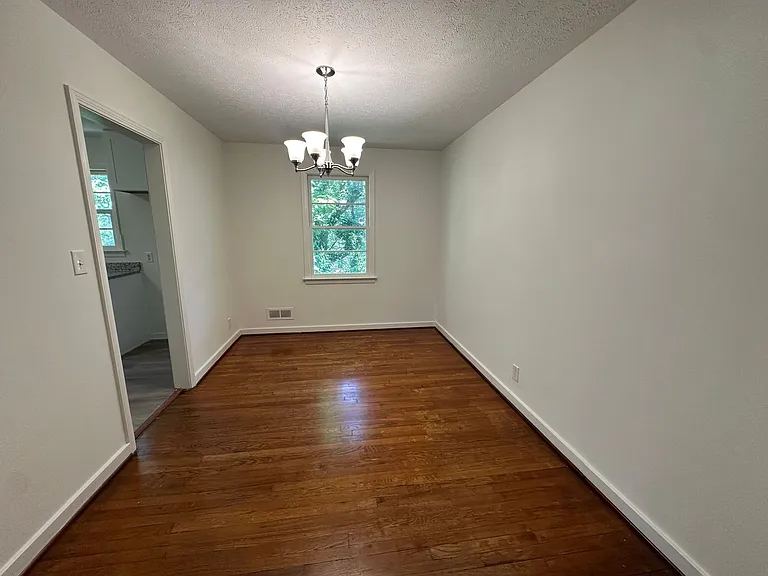 1604 McCall Dr — Photo 6