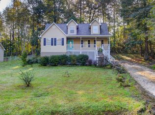 115 Cedar Cir, Jacksboro, TN 37757