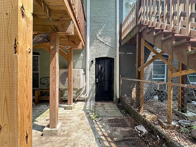 403 Liberty St — Photo 19
