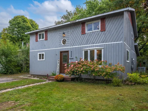 606 River St, Osceola, WI 54020