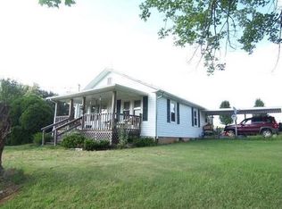 690 Walkertown Rd, Afton, TN 37616