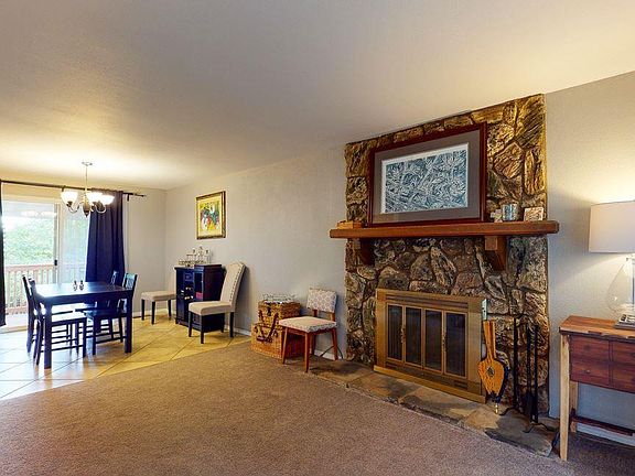 4th image of 409 N Joliet Pl