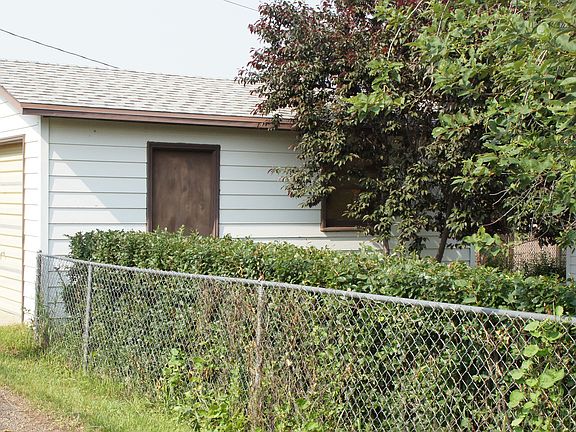 detached garage