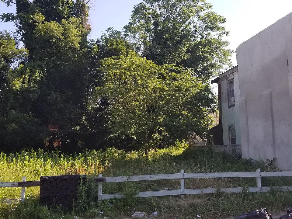 1st image of 817-23 W Cumberland St