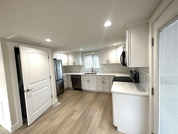 4th image of 1583 Sandy Ford Rd