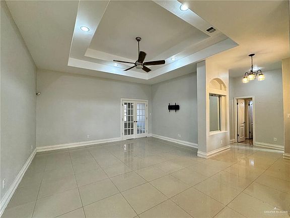 2nd image of 2501 San Alejandro St