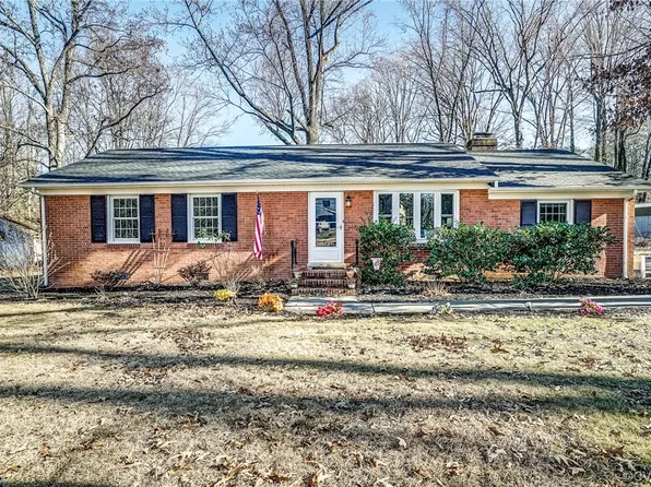 205 Antioch Dr, Sandston, VA 23150