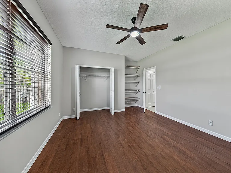 12325 Cascades Pointe Dr — Photo 46