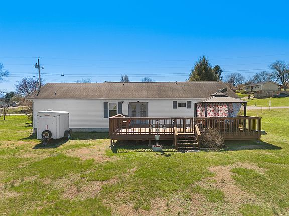 3rd image of 312 Economy Cir