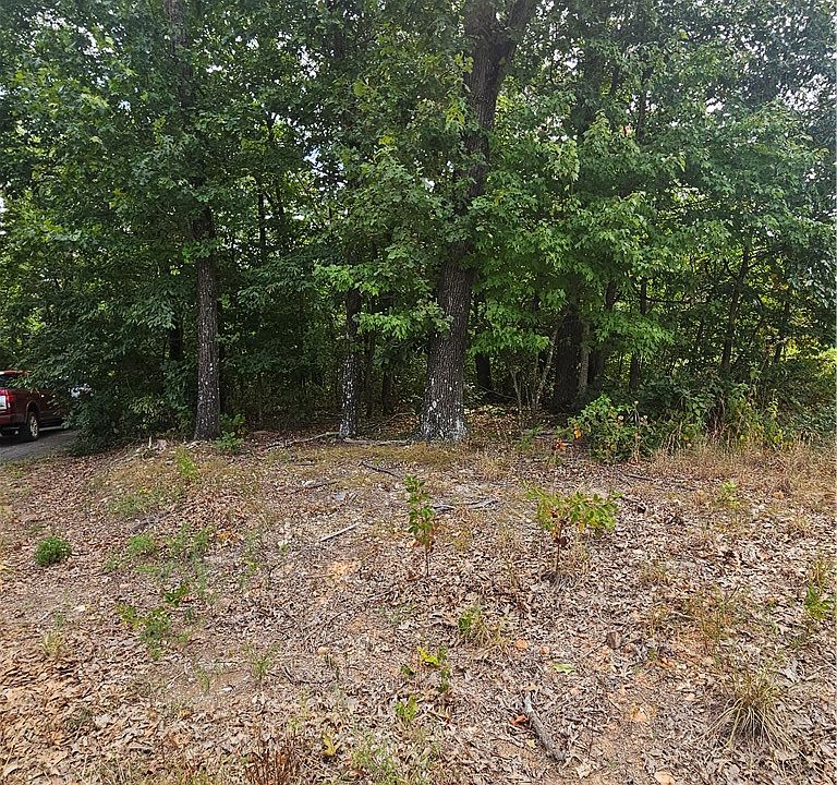 1st image of Selkirk Drive Lanark Ln #8