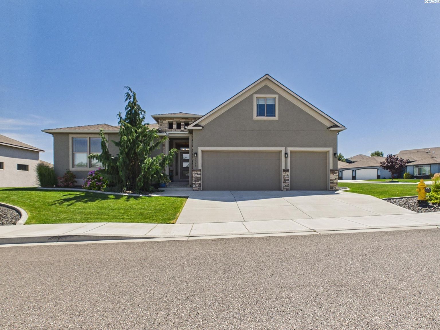 3065 Wild Canyon Way