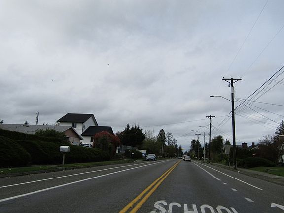 4th image of 7819 Yakima Ave