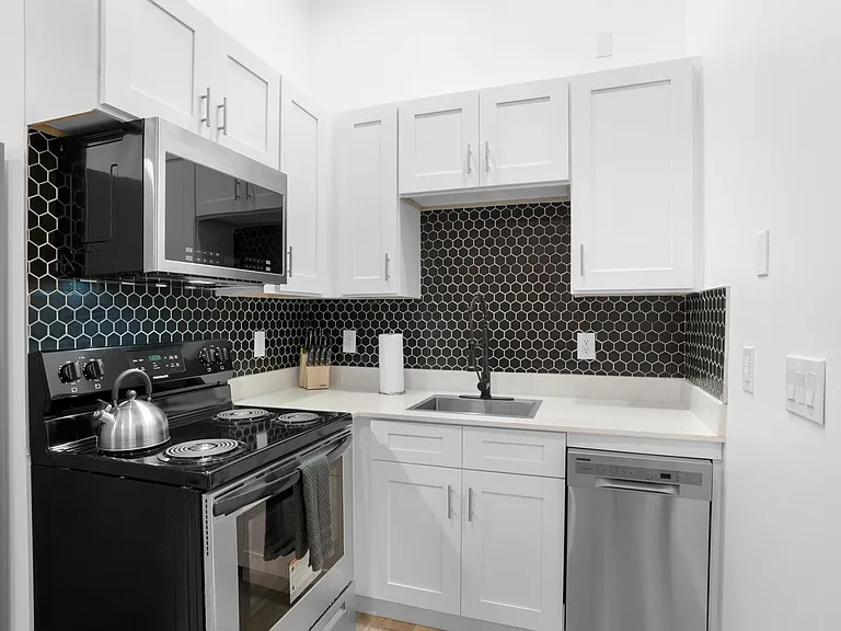 1301 E Columbus Dr #2 — Photo 3
