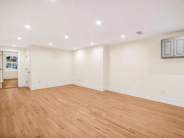 468 Henry Street image 3 of 6